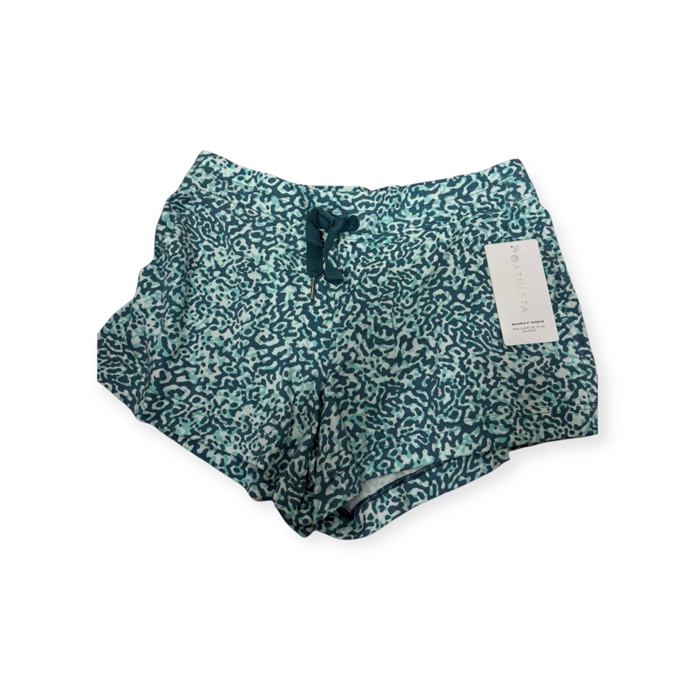 NWT Athleta balance 4” green print shorts size large